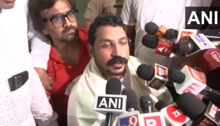 अलीगढ़ में भीड़ का हमला निंदनीय, उप्र में गुंडों को उत्पात मचाने की खुली छूट है: आजाद