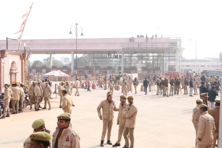 राम मंदिर प्रतिष्ठा समारोह से पहले अयोध्या में सुरक्षा के कड़े इंतजाम, 10 हजार सीसीटीवी कैमरे भी रखेंगे नजर