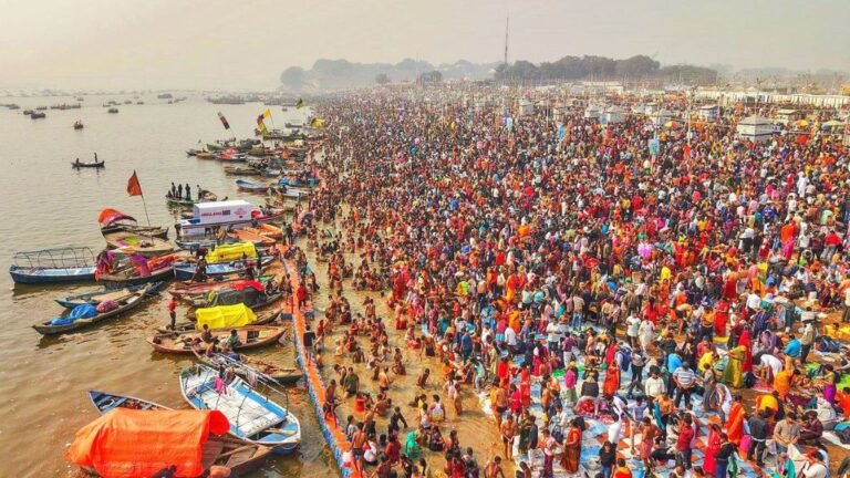 महाकुंभ की भगदड़: सबक भी और सीख भी